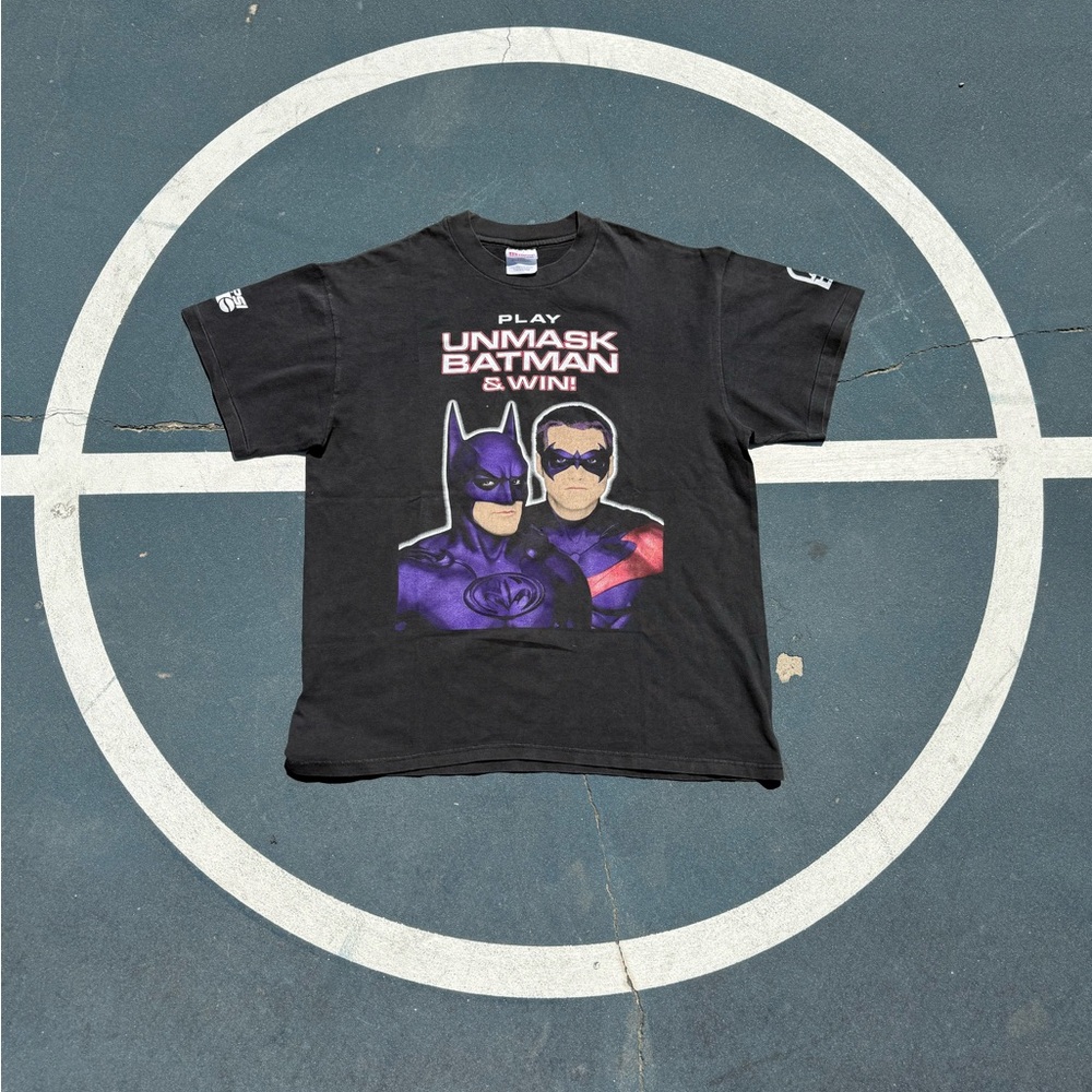 Vintage 1997 Batman & Robbins Tshirt.